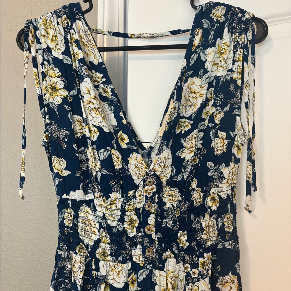 NWT Live to be Spoiled Floral Maxi Dress with Tie Straps - Picture 2 of 8